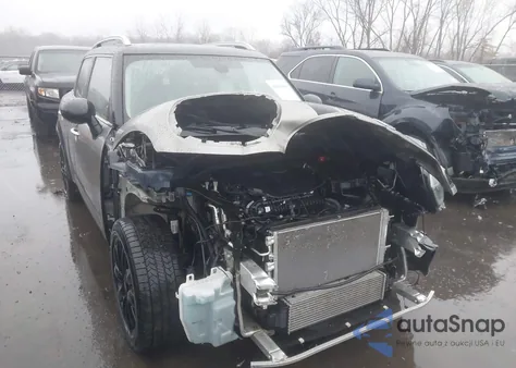 2017 Mini Countryman Cooper S из США, поврежденный, VIN WMZYT3C32H3B66468